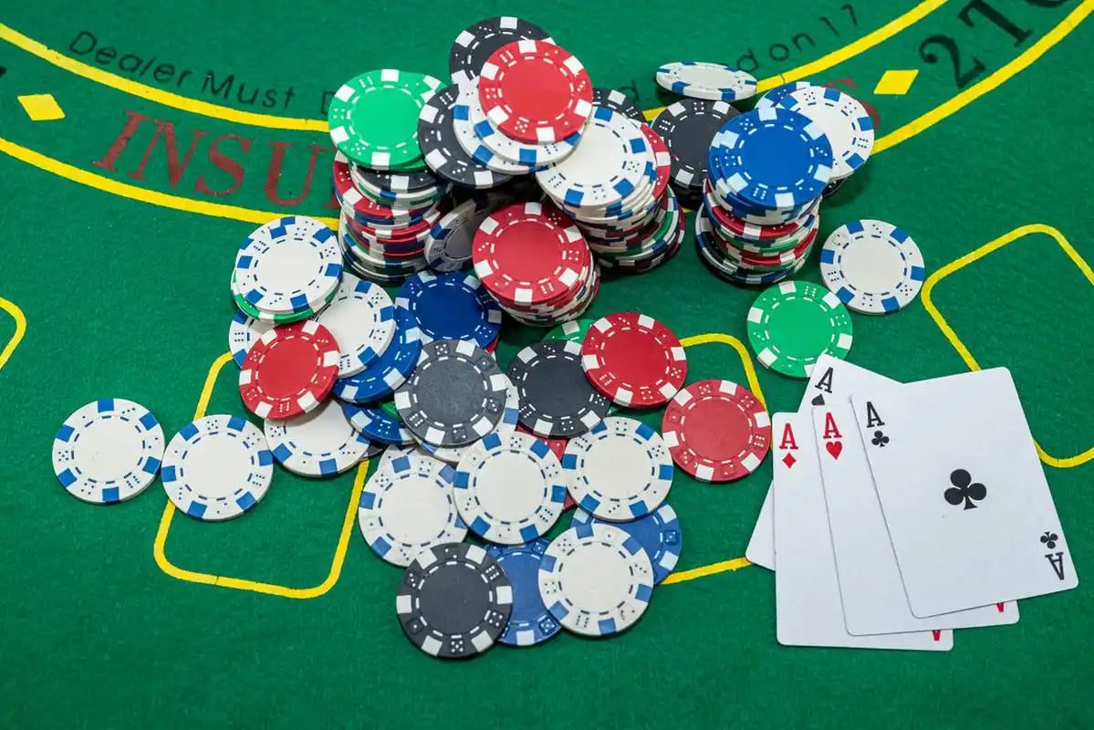 Filipino player accessing pkvip live casino on a mobile device